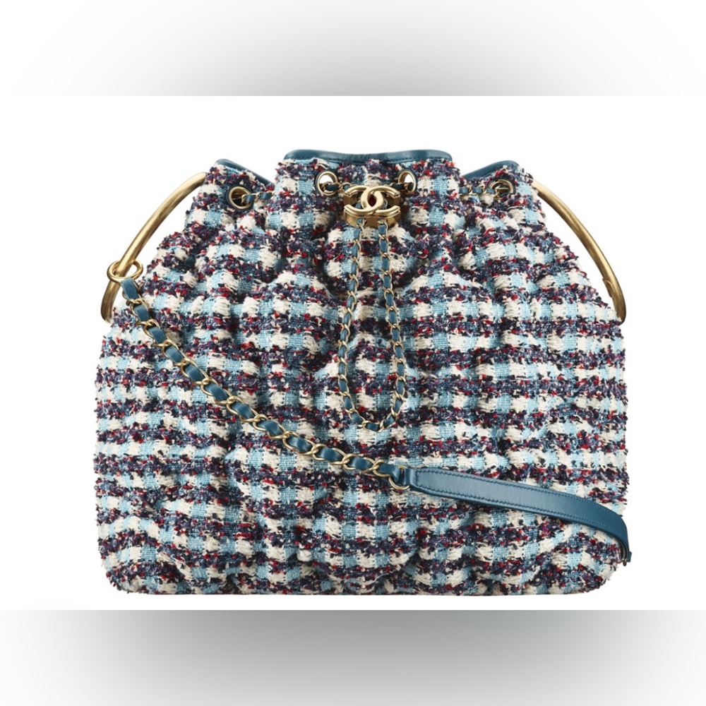 Authentic Chanel Cuba Cruise 2017 Multicoloured Tweed Drawstring Bag.